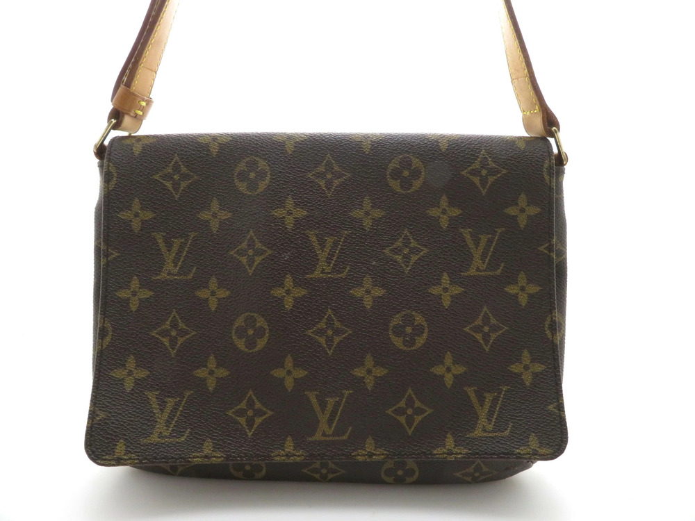 LOUIS VUITTON Musette Tango Short Monogram